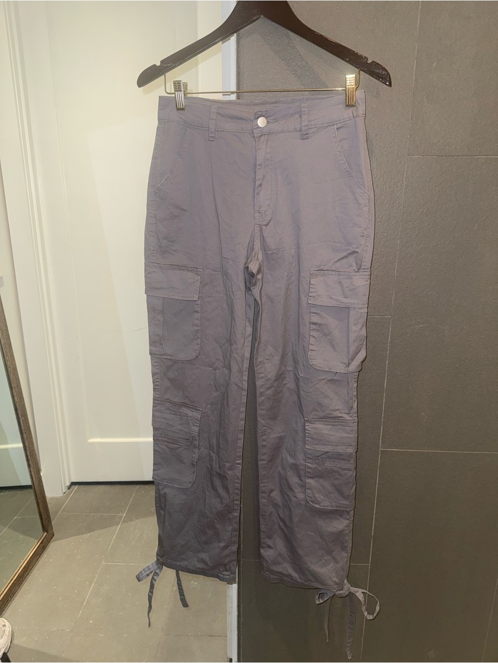 Gilipur Gray Cargo Pants Size M Multi Pocket Utility Straight Leg Drawstring Hem